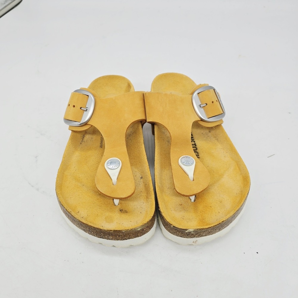 Birkenstock Sandals Womens 5 (36) Gizeh Big Buckle Nubuck Leather Apricot - Picture 2 of 7